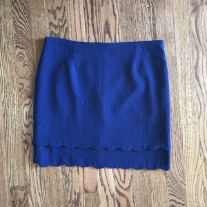 Scallop hem pencil skirt